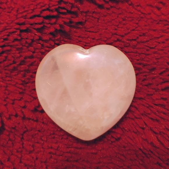 Aura Rose Quartz Heart - Picture 4 of 4